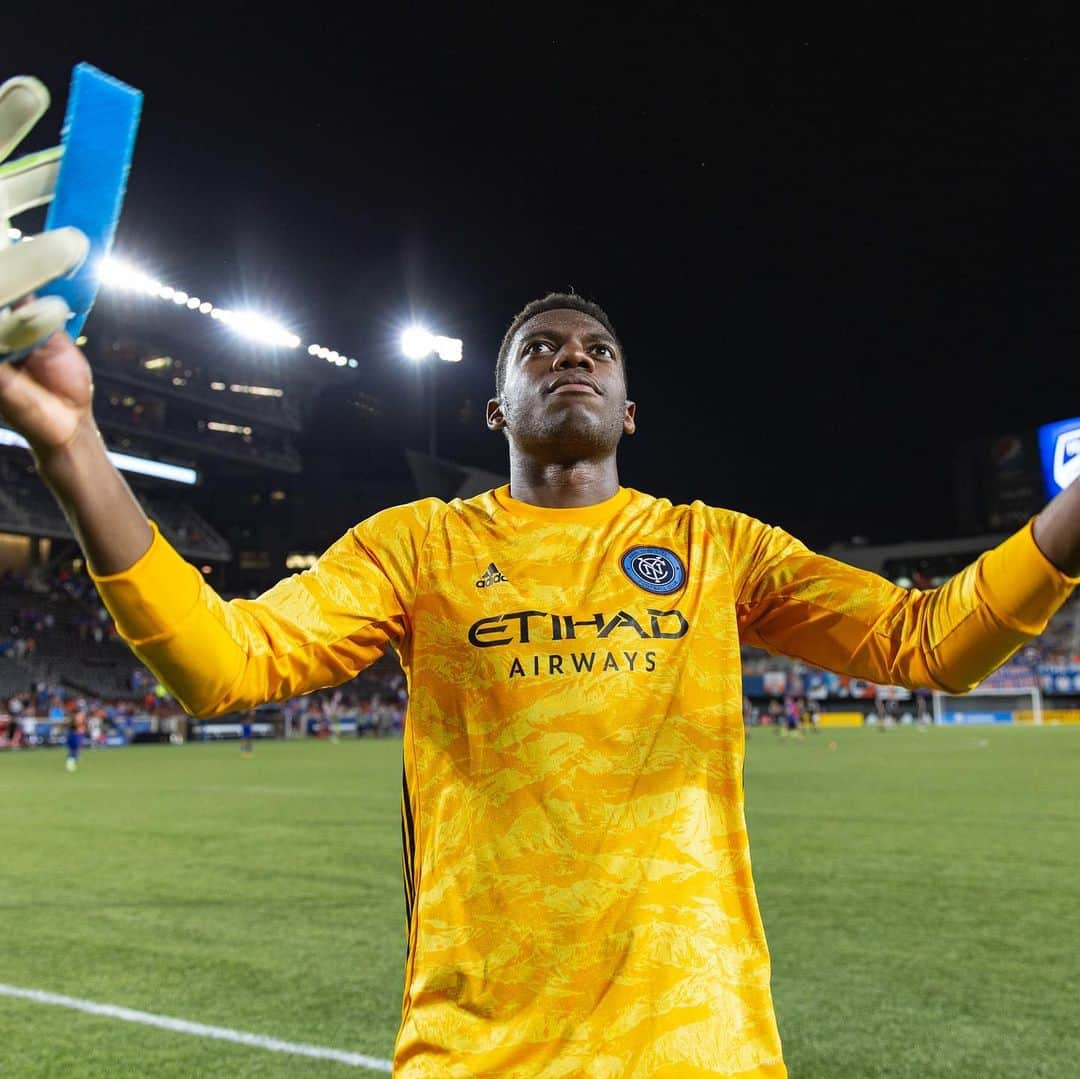 ニューヨーク・シティFCさんのインスタグラム写真 - (ニューヨーク・シティFCInstagram)「Thank you for all the support in Cincinnati 👍🙌👏 #nycfc」8月19日 0時07分 - nycfc