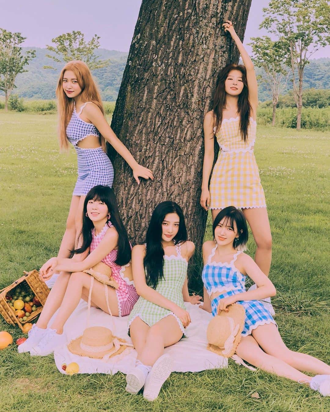 ウェンディ（ファンアカウント）のインスタグラム：「Red Velvet Mini Album ‘The ReVe Festival Day 2’ 2019.08.20. #TheReVeFestivalDay2」