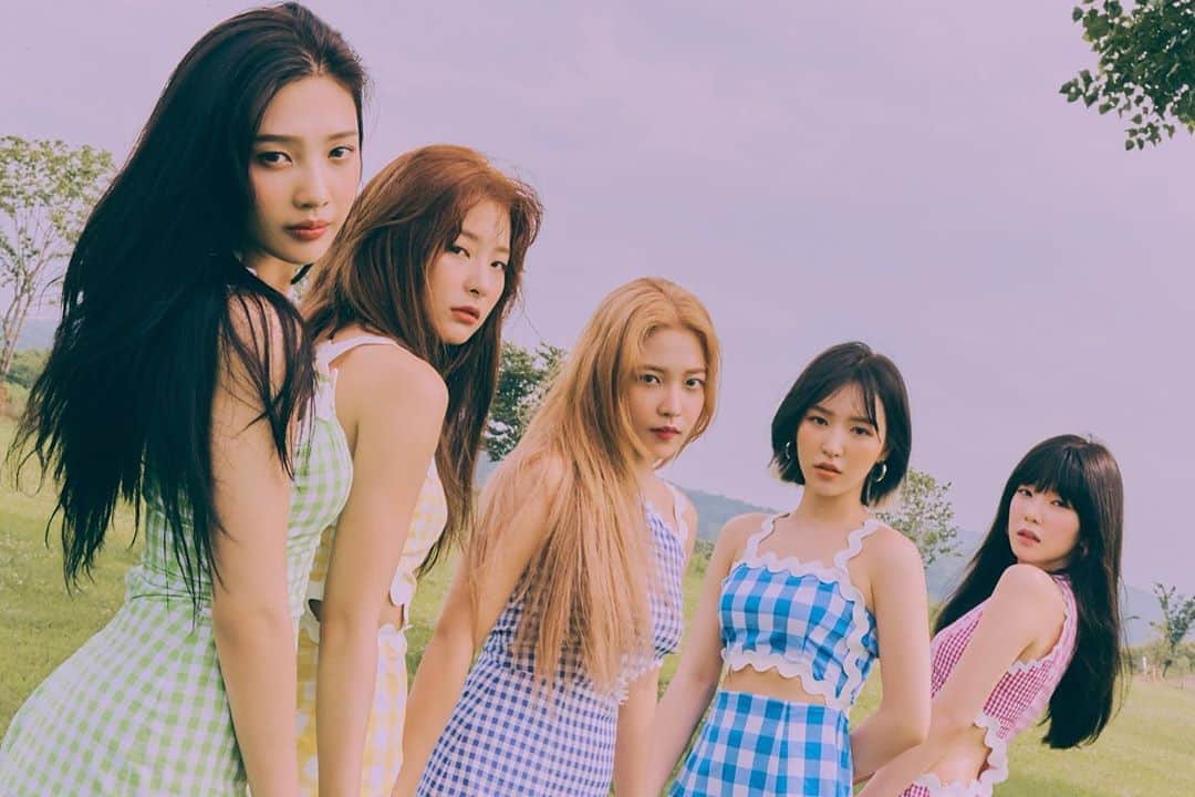 ウェンディ（ファンアカウント）のインスタグラム：「Red Velvet Mini Album ‘The ReVe Festival Day 2’ 2019.08.20. #TheReVeFestivalDay2」