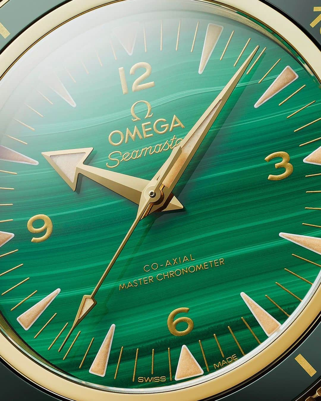 オメガさんのインスタグラム写真 - (オメガInstagram)「LATEST RELEASE! Some dials demand to be seen. Introducing the #Seamaster 300 with malachite.」8月19日 0時31分 - omega