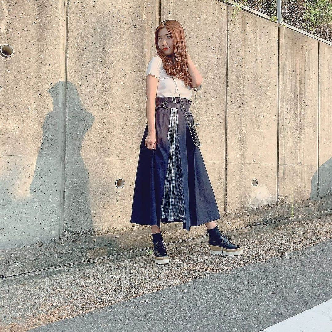 平田詩奈さんのインスタグラム写真 - (平田詩奈Instagram)「﻿ めずらしい雰囲気👗﻿ ﻿ ﻿ #しいなのワードローブ」8月19日 0時31分 - shiina__0822