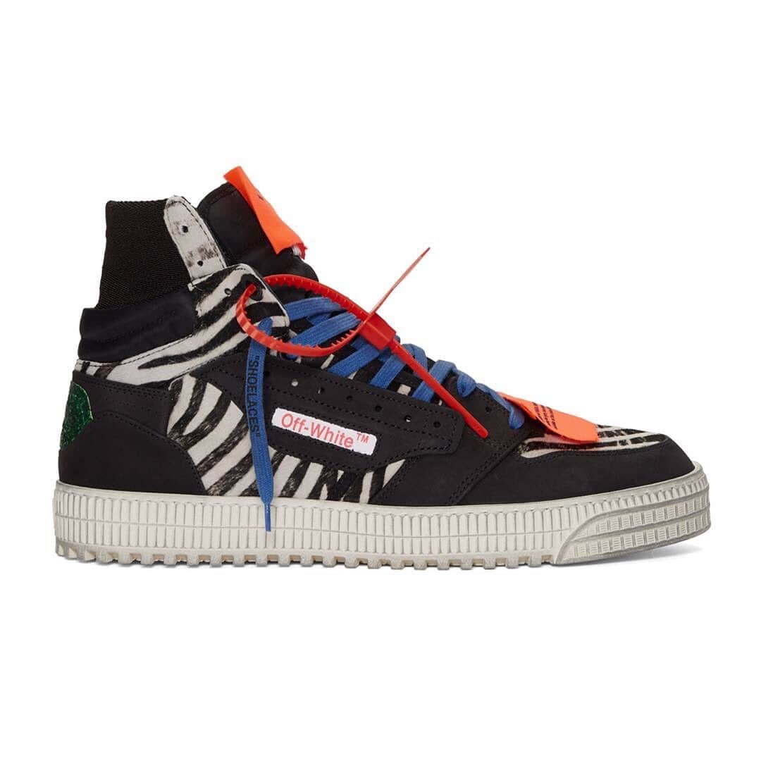 HYPEBEASTさんのインスタグラム写真 - (HYPEBEASTInstagram)「@hypebeastkicks: @off____white has returned with three bold iterations of the Off-Court 3.0 Sneakers, updated with zebra and iridescent patterns that cover a number of details. The Off-White™ Off-Court 3.0 Sneakers are currently available at @ssense from $690 to $895 USD. Head on over to the link in the bio for more details on the drop.⁠⠀ Photo: SSENSE」8月19日 1時02分 - hypebeast