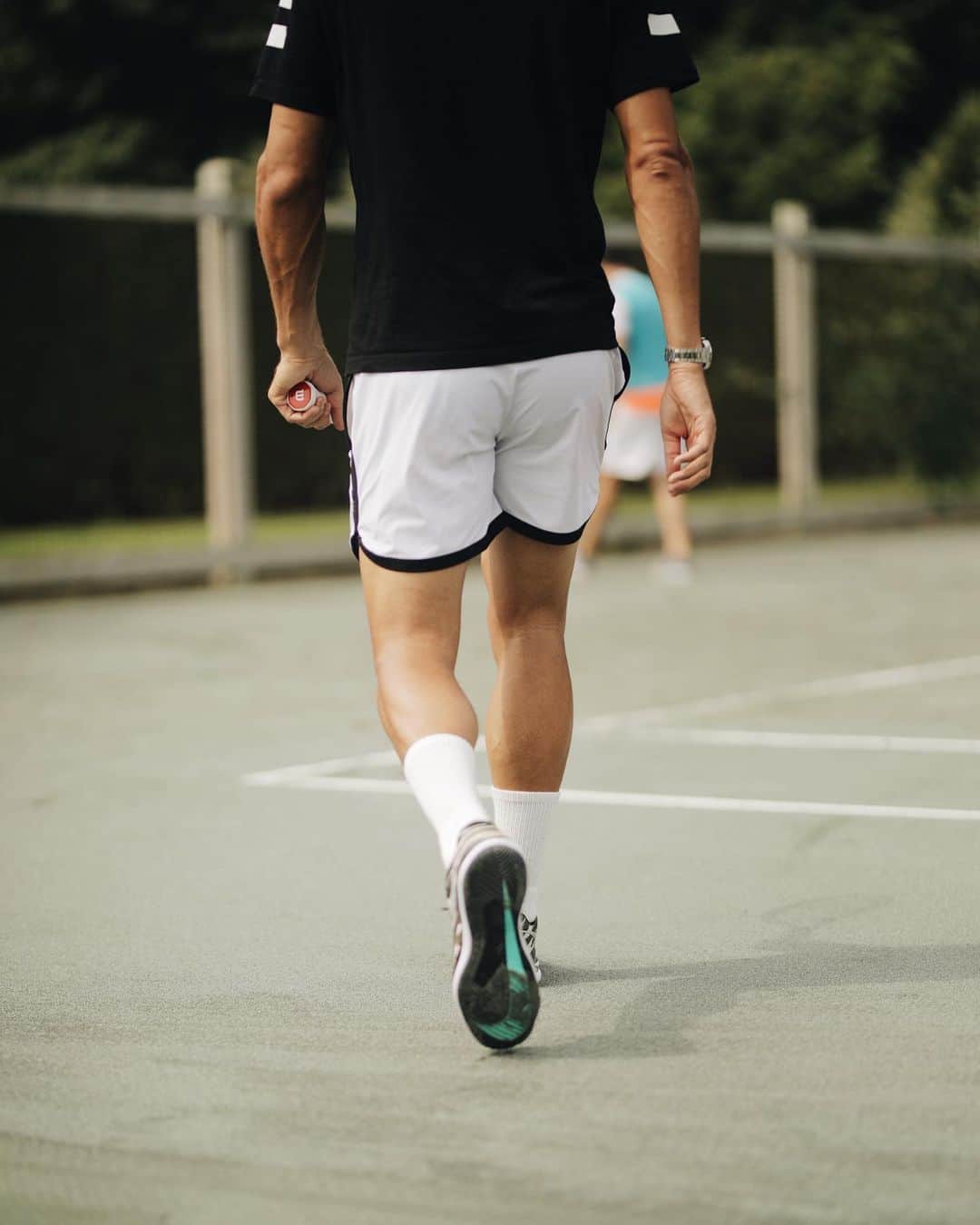 MR PORTERのインスタグラム：「Hamptons Summer Classic pro player, Mr @felilopezoficial, takes to the court.🎾 #MRPORTERHamptons - 📷 Mr @xxjmitch #HSClassic」