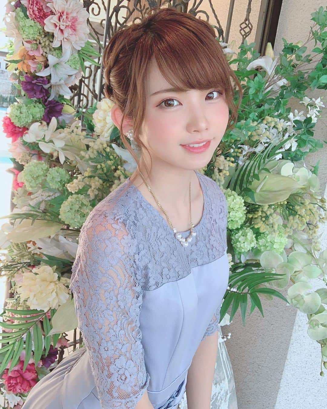 えなこさんのインスタグラム写真 - (えなこInstagram)「昨日はお友達の結婚式でした💓 夏の結婚式って初めて…‼️本当に幸せそうで、素敵な式でした😭✨✨」8月18日 16時32分 - enakorin