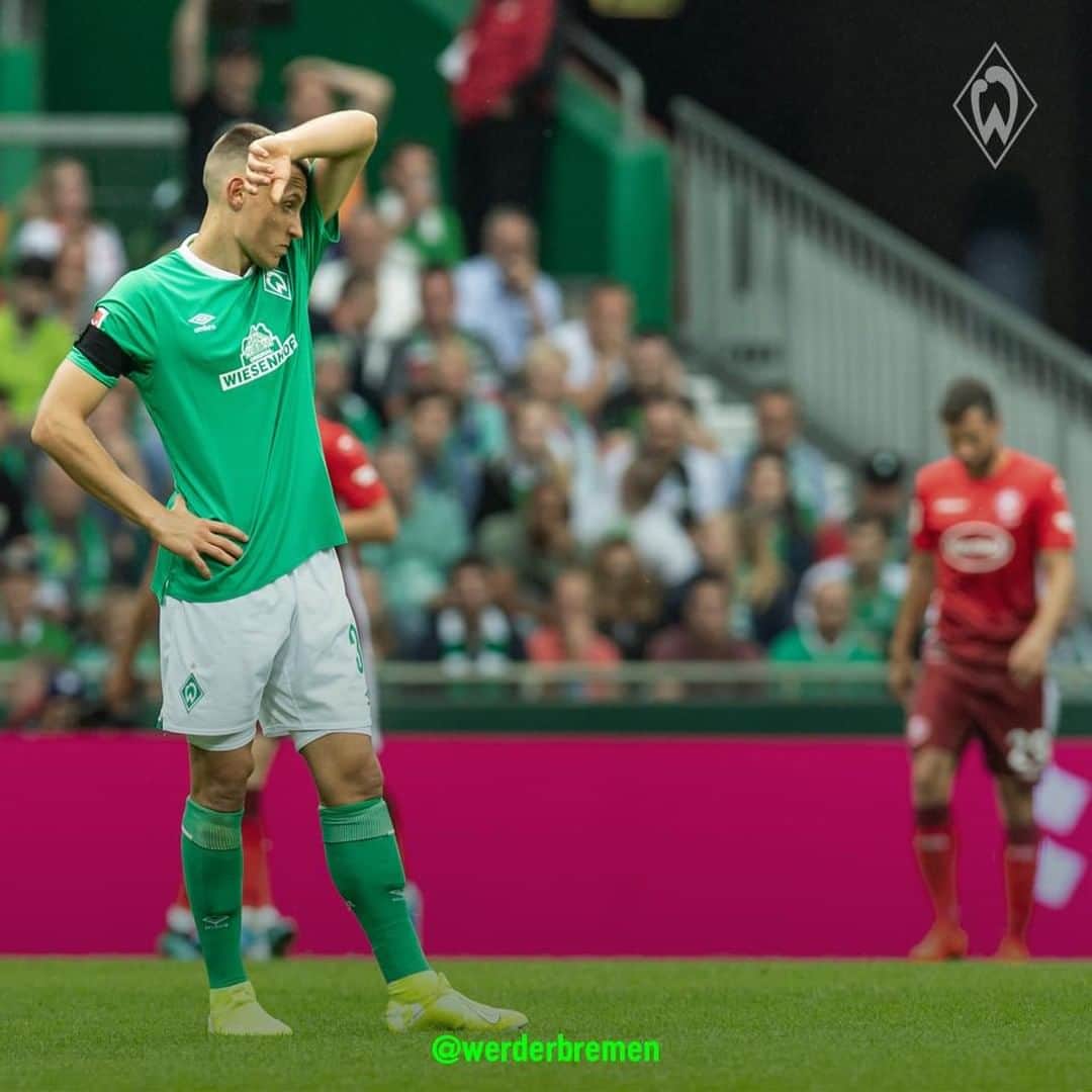 ヴェルダー・ブレーメンさんのインスタグラム写真 - (ヴェルダー・ブレーメンInstagram)「Mund abputzen. _______ #Werder #Bremen #svw #svwf95 #Bundesliga #nordphoto」8月18日 16時35分 - werderbremen