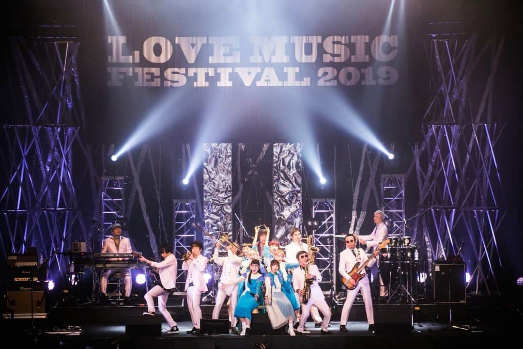フジテレビ「Love music」さんのインスタグラム写真 - (フジテレビ「Love music」Instagram)「LOVE MUSIC FESTIVAL 2019﻿ 東京スカパラダイスオーケストラさん﻿ ゲストボーカル 森高千里さん・BiSHさんの ライブ写真公開🍧🍦﻿ ﻿ 今夜0:30〜放送﻿ ※地域によって放送日時が異なります。﻿ 各放送局のHPにてご確認下さい。﻿ ﻿ photo by Kaochi﻿ ﻿ #東京スカパラダイスオーケストラ ﻿ #カナリヤ鳴く空 #BiSH﻿ #銀河と迷路 #森高千里﻿ #LOVEMUSICFES﻿ #Lovemusic﻿ #ラブミュージック﻿」8月18日 16時56分 - lovemusic_fujitv