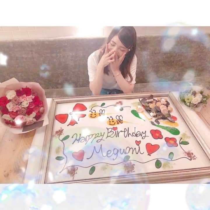 のインスタグラム：「今日がお盆休み最後😢﻿ って方もいらっしゃるかな🌻✨﻿ ﻿ ﻿ 私は、大切な家族と﻿ やっぱりここに帰るんだっていう居場所な﻿ SDNのメンバーと過ごせたおかげで﻿ 忘れられないお盆を過ごしたよ🎂❤️﻿ ﻿ みんなの大切な時間をありがとう❤️﻿ ﻿ ﻿ まみ @mamiii.97kato  が可愛い写真撮って並べることが趣味な私のために﻿ 映えなお店探してくれて﻿ 誕生日に自分から誰かを誘うなんてできない性分の私を思い、ベビたんいて大変な時期なのに率先して企画してくれた優しくて温かい仲間🤣﻿ ﻿ ﻿ 当日に行ける！ってなって参加してくれた﻿ 真知子﻿ @machikotezuka  SDNの頃一緒にダンスレッスン通ったりしてて﻿ 真知子は今も頑張ってて本当すごいな〜﻿ またゆっくり会いたいなって思ってたけんすごく嬉しかった😊❤️﻿ ﻿ ﻿ とても忙しいのに隙間時間を見つけて﻿ 駆けつけてくれた ひろみん @hiromi1983m ﻿ 最近cafe活したり一緒にヨガしたり🧘‍♀️﻿ ひろみんはとても器が大きくて人としていつも学ばせてもろてます🙇‍♀️✨﻿ ﻿ ﻿ 花菜﻿ 脱走←してからw﻿ 寂しかったけど、結局こうして笑いあえてる﻿ それが一番の答えなんだと思う。﻿ これからも変わらずよろしくだよ﻿ ﻿ ﻿ ちゃき﻿ @chaki_wooper  なんやかんや、一番に気にかけてくれて﻿ 一番の味方でいてくれて倒れないように導いてくれるちゃき❤️﻿ ちゃきおらんかったら、私の人生違ったと思うくらい欠かせない人。ありがと❤️﻿ ﻿ ﻿ 明日からまたお仕事の方も﻿ えいえいおーーーーーー！！！👯‍♀️👯‍♀️です😊🙌﻿ ﻿」