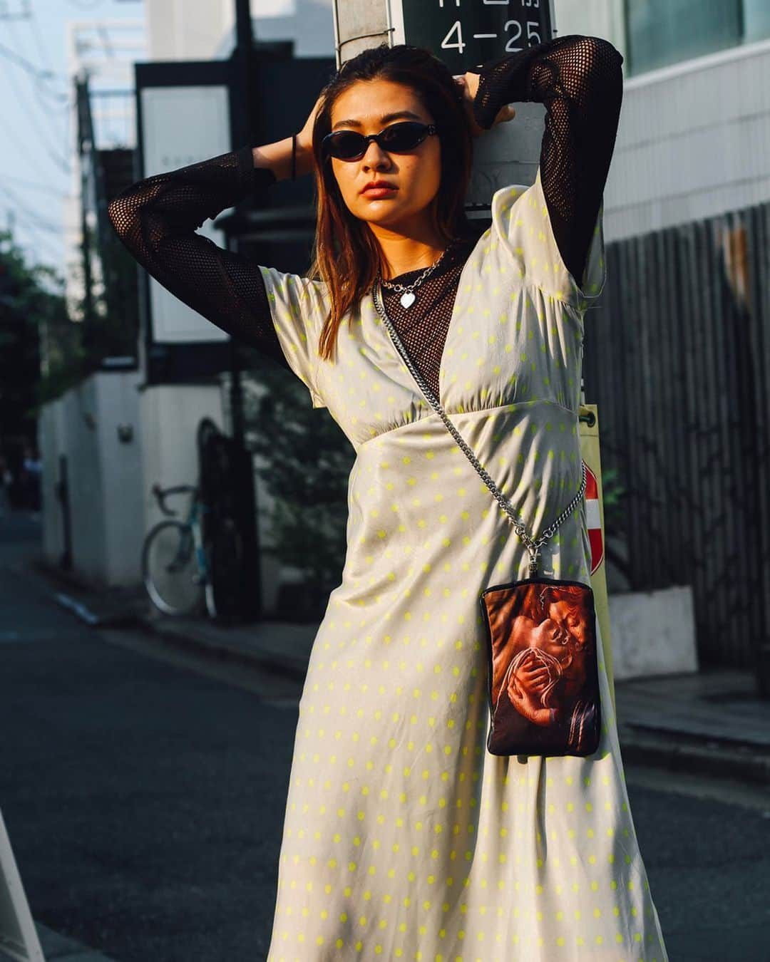 Fashionsnap.comさんのインスタグラム写真 - (Fashionsnap.comInstagram)「【#スナップ_fs】 Name Ayami  Bag #NODRESS Shoes #DrMartens Eyewear #GUCCI Necklace #vintage  #fashionsnap #fashionsnap_women」8月18日 17時04分 - fashionsnapcom