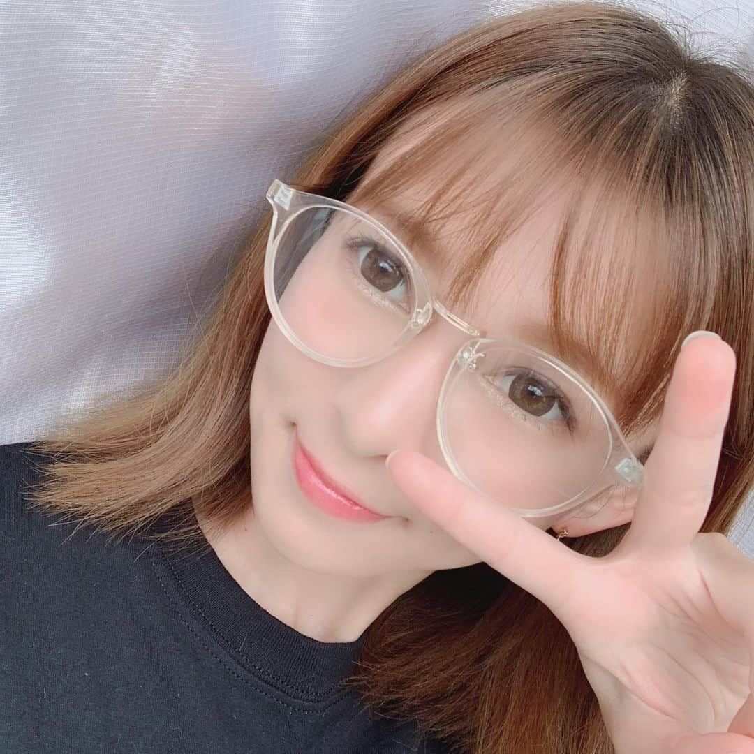 町田亜里香さんのインスタグラム写真 - (町田亜里香Instagram)「今日のわたぴ🥰 じゅきぴに伊達眼鏡👓とられたぴ . . #伊達眼鏡 #伊達眼鏡女子 #ママ  #息子 #5歳になりました」8月18日 17時34分 - ari_gram_111