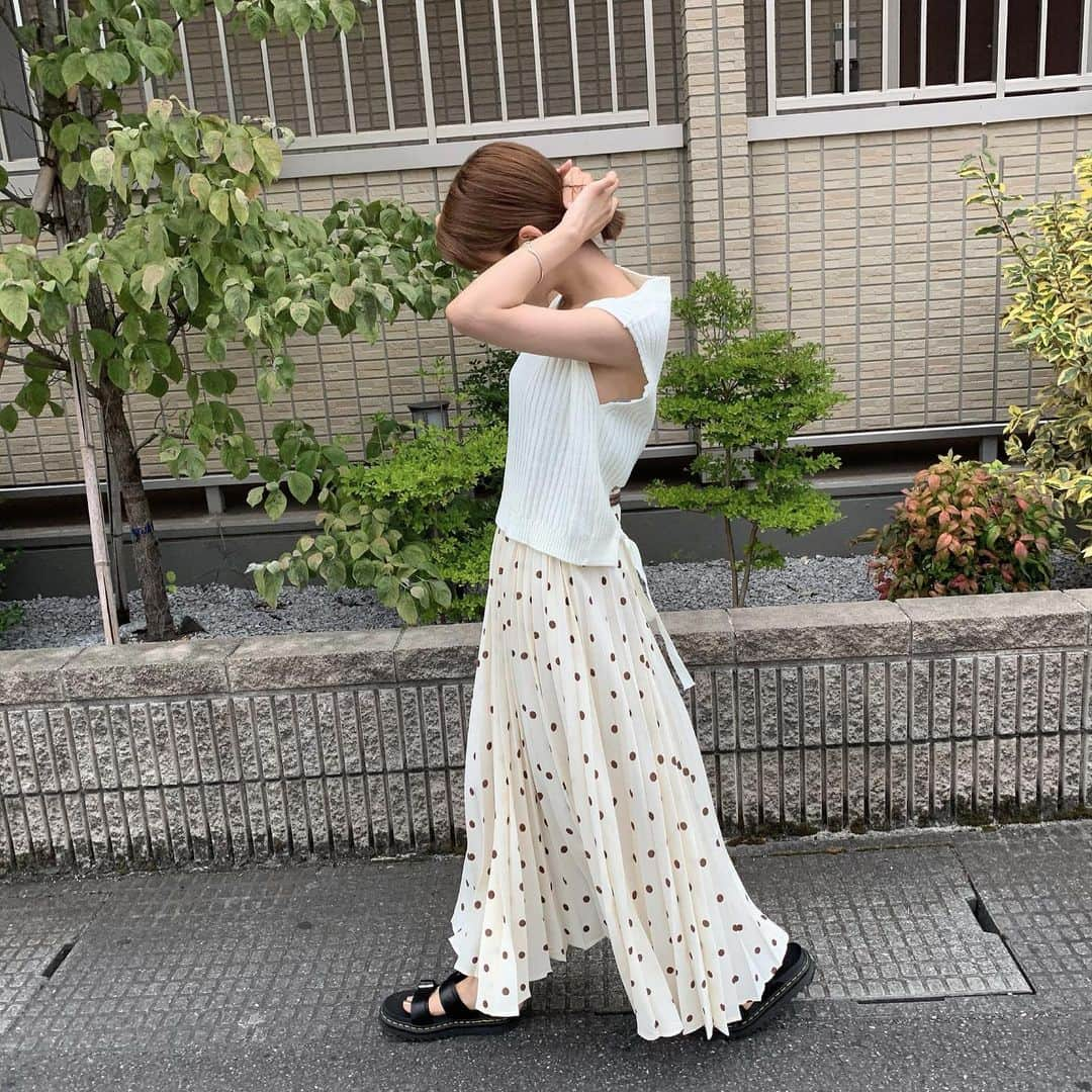 小田川エリカさんのインスタグラム写真 - (小田川エリカInstagram)「・ 本日の私👶🏻 (@romile_official)のお洋服❤︎ たまには女の子らしい服装👗 #me#code#私服#エリカの私服#夏服 #romile#ロミール」8月18日 18時48分 - 0904.erika