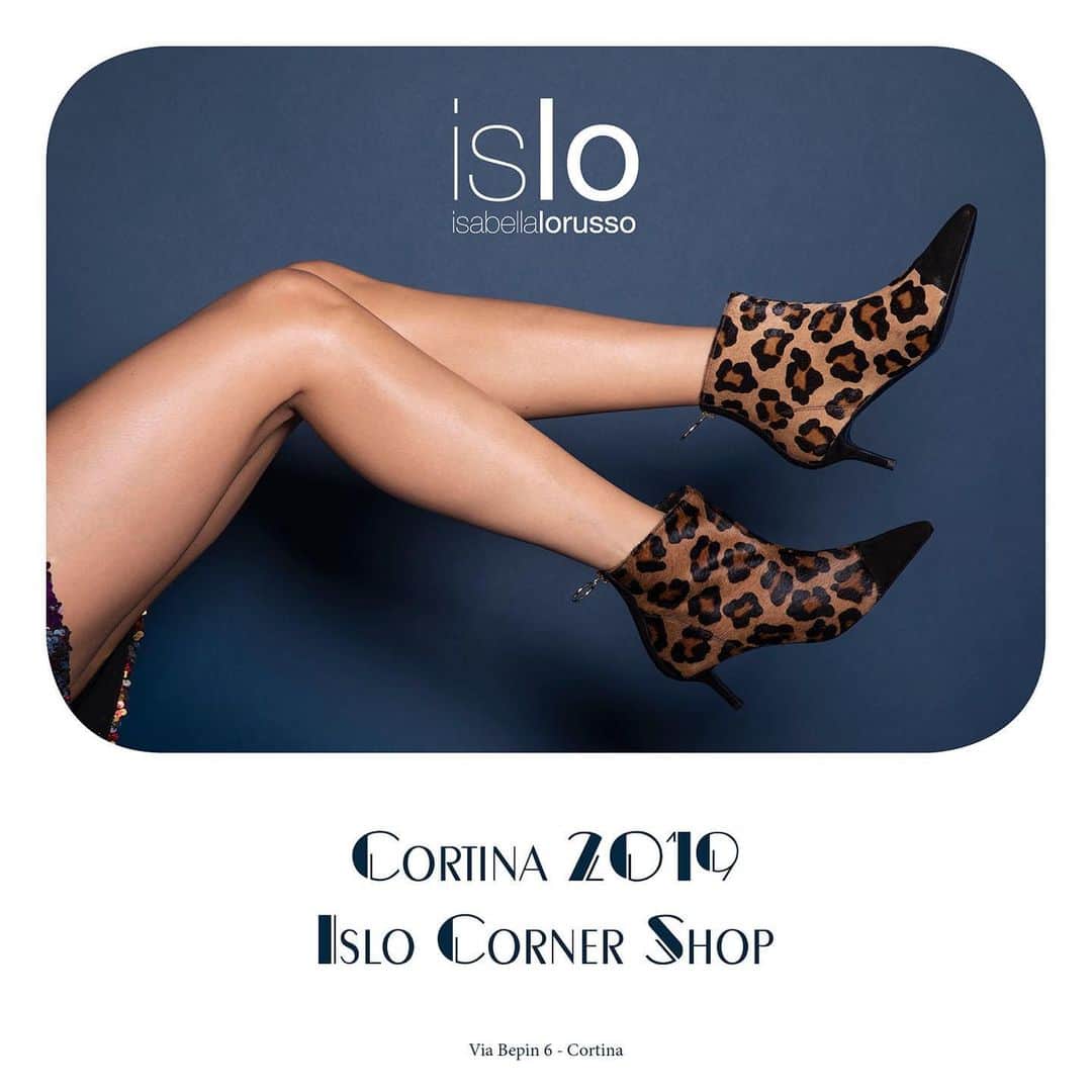 イズロさんのインスタグラム写真 - (イズロInstagram)「#islo #isloisabellalorusso #isloshoes #shoes #booties #heels #tacchi #animalier #maculato #newcollection #fw20 #temporarystore #studiocarducci #cortina #shop #cortinacornershop #cortina2019 #fashion #style #shopping #madeinitaly #staytuned」8月18日 19時18分 - islo_isabellalorusso