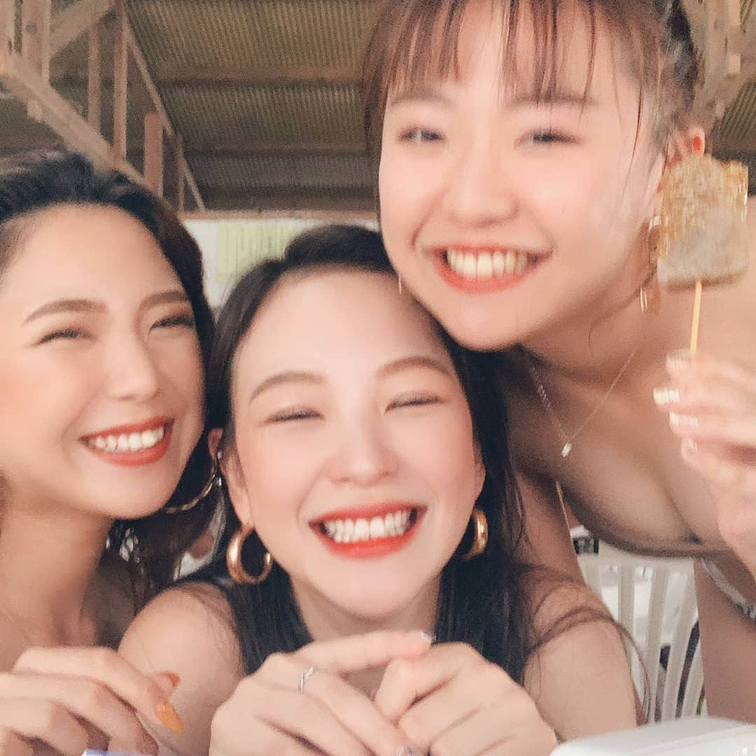 岡田ゆり子さんのインスタグラム写真 - (岡田ゆり子Instagram)「▽△▽△▽△ .  初の３人旅行🌻🌻🌻 .  いつも５人だからちょっと寂しかったけど まったりできて楽しかった～ .  #来週はうちでBBQしよ #夏はまだ終わらぬ #海 #御宿」8月18日 19時45分 - yyy__0520