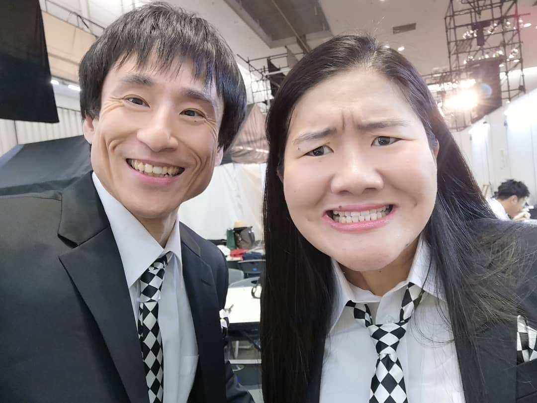 なだぎ武さんのインスタグラム写真 - (なだぎ武Instagram)「吉本坂、京都握手会有り難うございました。。 吉本坂46も早いもので一年生になったようです🎂 これからも宜しくお願い致します！！ #吉本坂46  #京都握手会  #多部未華子ちゃんと撮った  #ガンバレルーヤよしこ降臨」8月18日 20時01分 - nadagigigi