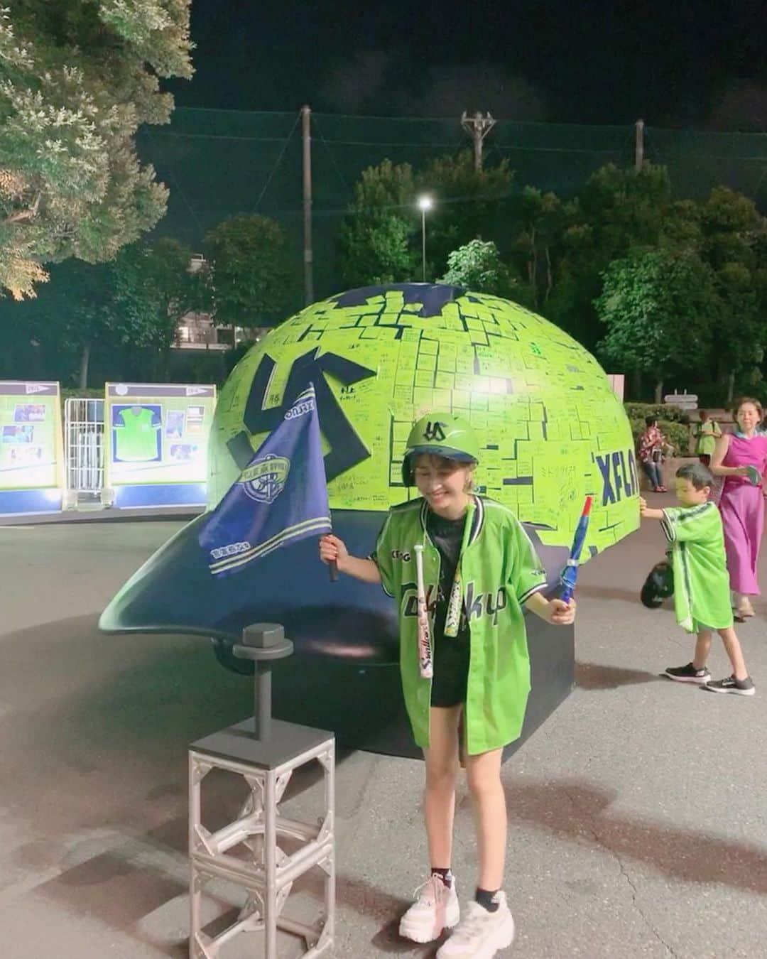 のインスタグラム：「ちょっと前の⚾️✨ 燕パワー💚💚💚 . #ヤクルトスワローズ #yakultswallows  #野球 #野球観戦 #野球女子 #ヤクルト #スワホー #神宮球場 #燕パワー」
