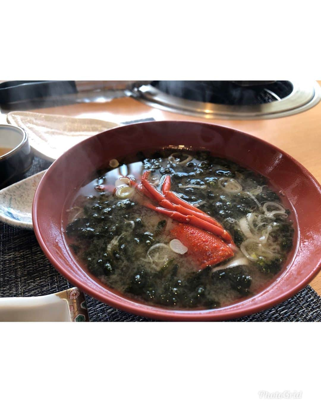 坂元美香さんのインスタグラム写真 - (坂元美香Instagram)「下田大和館 @yamatokan.official のお食事はすごく美味しくて大好き。お刺身も海鮮も干物も最高だー😚涼しくなった頃にまた行きたいな♨️ . 昨日はどすっぴんのインスタLiveにお付き合いありがとうございました😂あんなグダグダで視聴者2000人越え🤣感謝です🙇🏻‍♂️ . #下田大和館 #伊豆下田 #伊豆 #下田 #下田温泉旅館 #温泉 #多々戸浜 #多々戸浜海岸 #インスタライブ #旅スタグラム #坂元旅ログ」8月18日 20時25分 - mika_saka