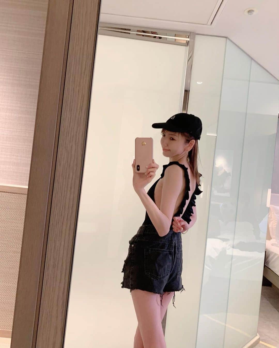 美香さんのインスタグラム写真 - (美香Instagram)「おやすみなさい🌙💤」8月18日 20時32分 - mikaofficial99