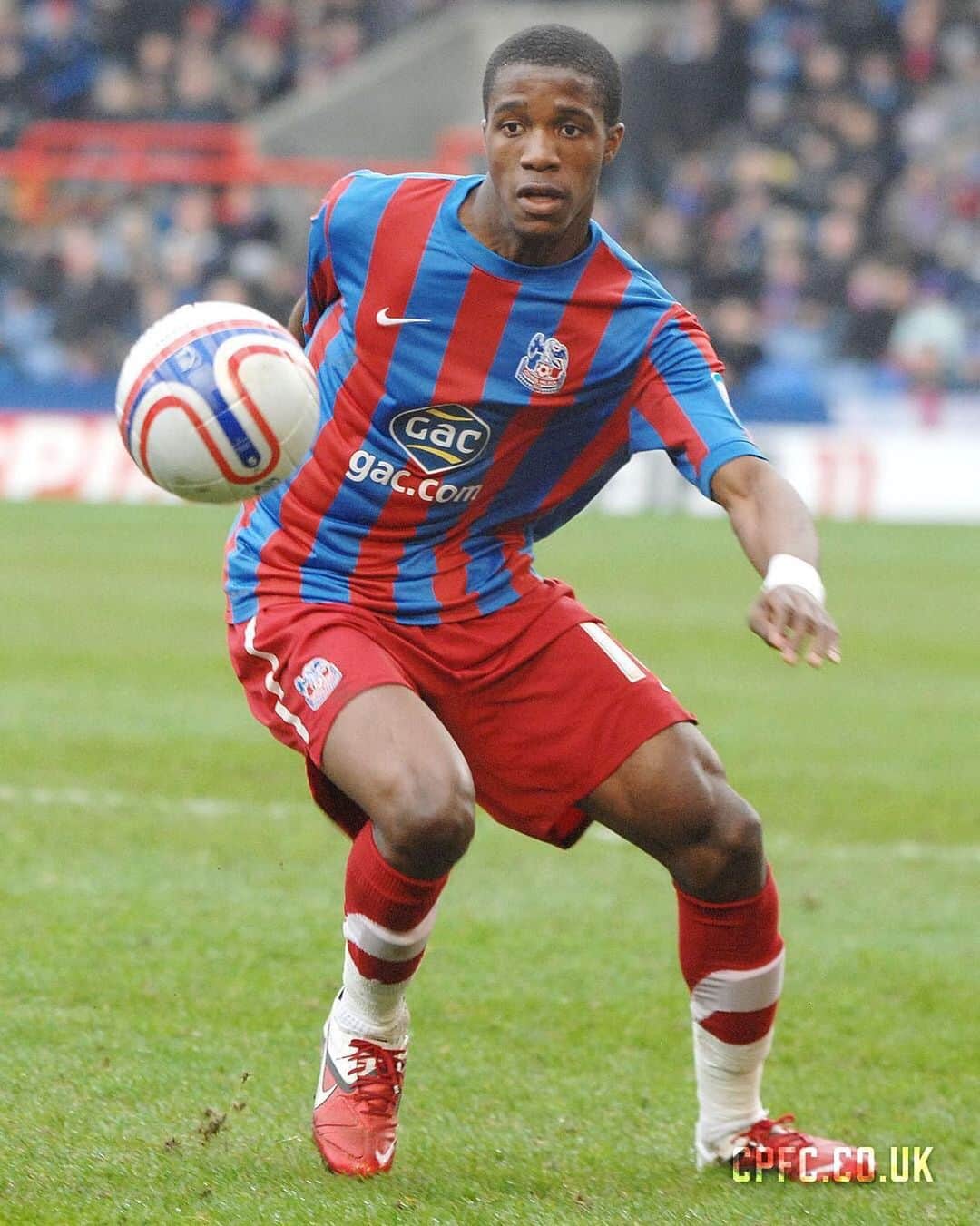 クリスタル・パレスFCさんのインスタグラム写真 (クリスタル・パレスFCInstagram)「👀 It’s been eight