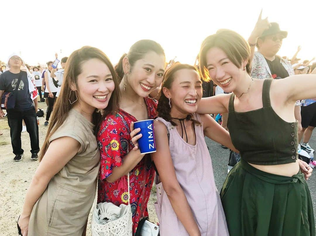 田代裕美恵さんのインスタグラム写真 - (田代裕美恵Instagram)「SUMMER SONIC 2019 . . . 10年ぶり？とかに サマソニに🌞 . ふざけにふざけて 最高に楽しんだ🤣❤️ . . お目当てのNulbarichも 観れた🥰 . ZEDDにサンセットって 最高かよ ってなりながらも ふざけるw . 何って、ふざけに行ったんだろぅな。こりゃ🤣💖ww . . . #サマソニ2019 #SOMMERSONIC . #疲労感はんぱないw」8月18日 21時39分 - yumie_