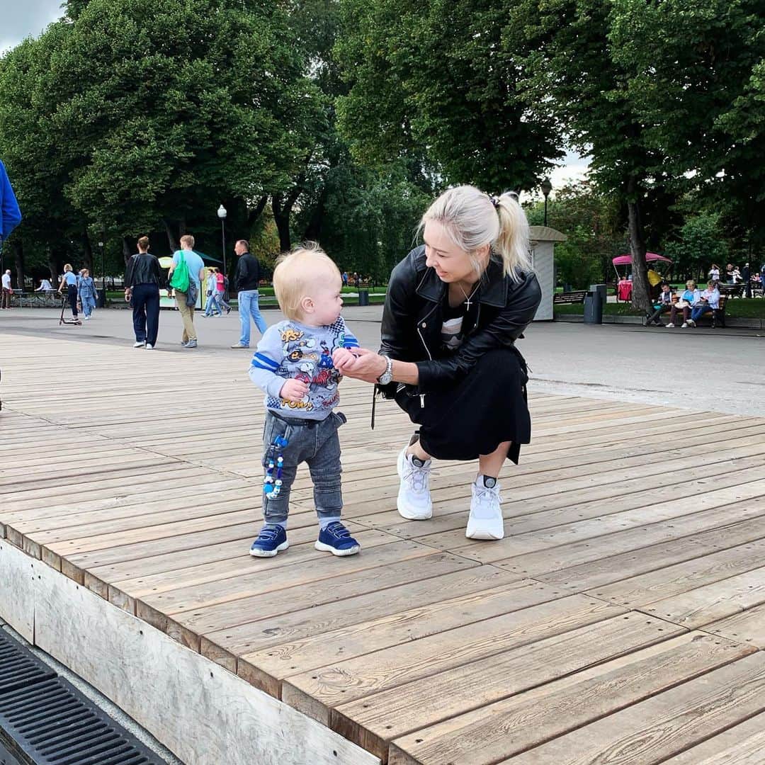 ニナ・ビスローバさんのインスタグラム写真 - (ニナ・ビスローバInstagram)「Дане тоже  понравилось в Парке 😁 — за крутой свитшот спасибо нашей @prokopenko_a 😘#moscow #маленькиййодик #мояжизнь #in #love」8月18日 21時57分 - ninavislova