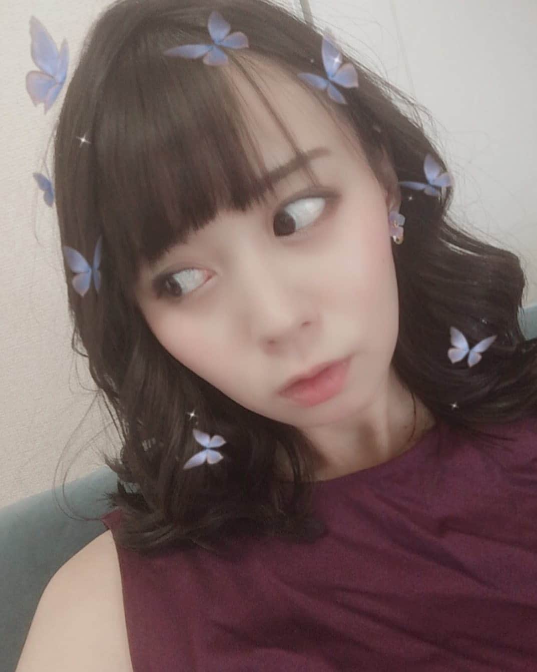 浦えりかのインスタグラム：「巻き髪派ですか？ストレート派ですか？  そうそう、ヘアドネーションのお礼のカードが届きました（＾ω＾） そして7月末にマタニティスイミングもラストだなーと思って撮った写真をひっそり載せておく（笑）  #ロブ #ロブヘア （最近ロブって呼び方を知って私の長さはそれが1番しっくりくるなーと思った） #ヘアドネーション #jhdandc  #マタニティ #マタニティスイミング」