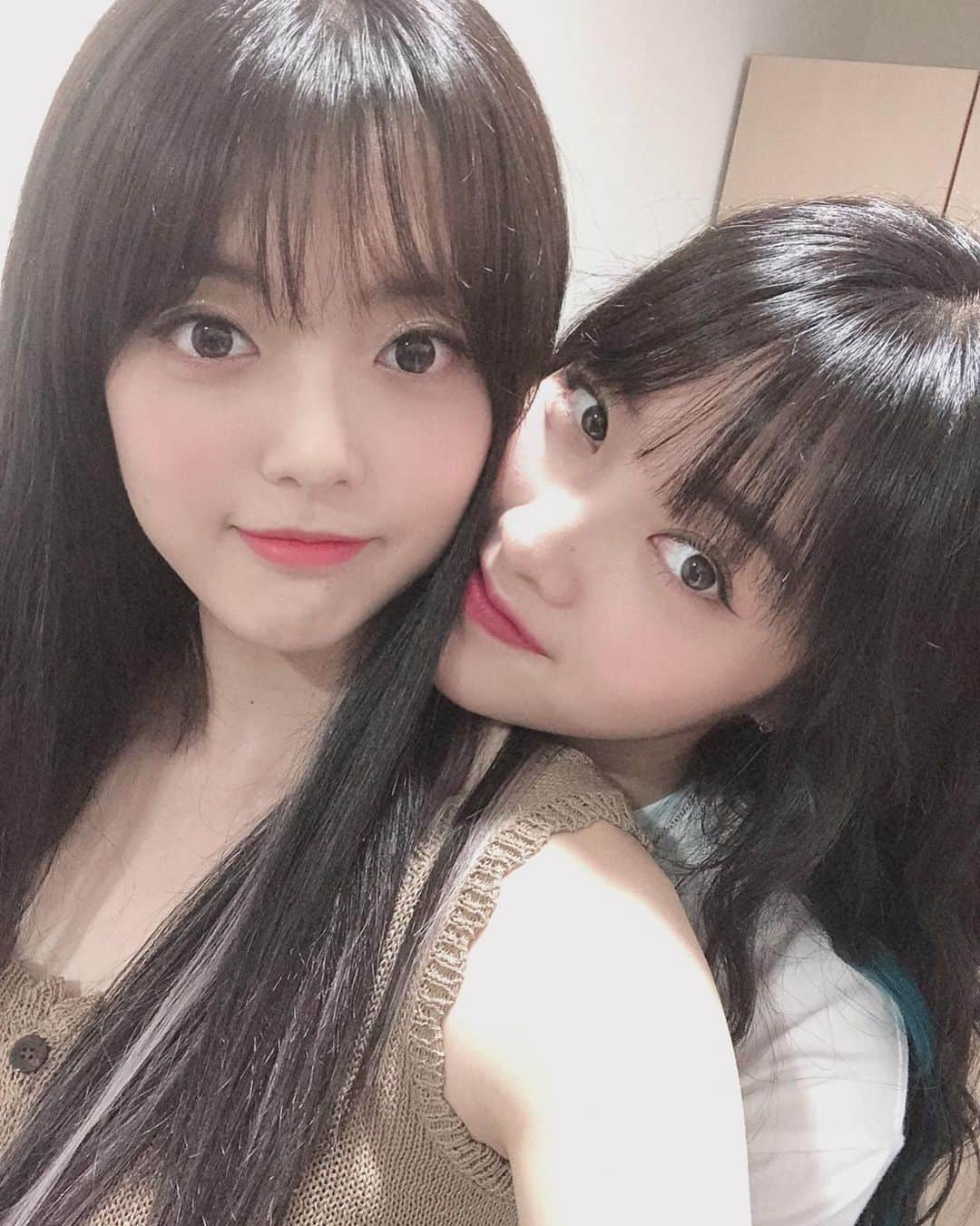 チ・スヨンさんのインスタグラム写真 - (チ・スヨンInstagram)「🌸 ▬ SUYEON TWITTER UPDATE: 맏내 + 막내 ☁️ + 🌙 =☺️ ▬ ENG TRANS: Oldest + Youngest ☁️ + 🌙 =☺️ ▬ © WEKI MEKI ; 20190817 ▬ Weki Meki 2nd Single Album Repackage - WEEK END LOL ▬ #jisuyeon #suyeon #doyeon #yoojung #elly #sei #say #lua #rina #lucy #지수연 #수연 #김도연 #도연 #최유정 #엘리 #정해림 #세이 #이서정 #루아 #리나 #루시 #produce101 #wekimeki #weme #위키미키 #kpopf4f #kpopl4l」8月18日 22時09分 - wemejisuyeon