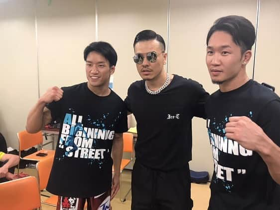 朝倉未来さんのインスタグラム写真 - (朝倉未来Instagram)「やってくれたよ  #RIZIN#朝倉兄弟」8月18日 22時16分 - mikuruasakura