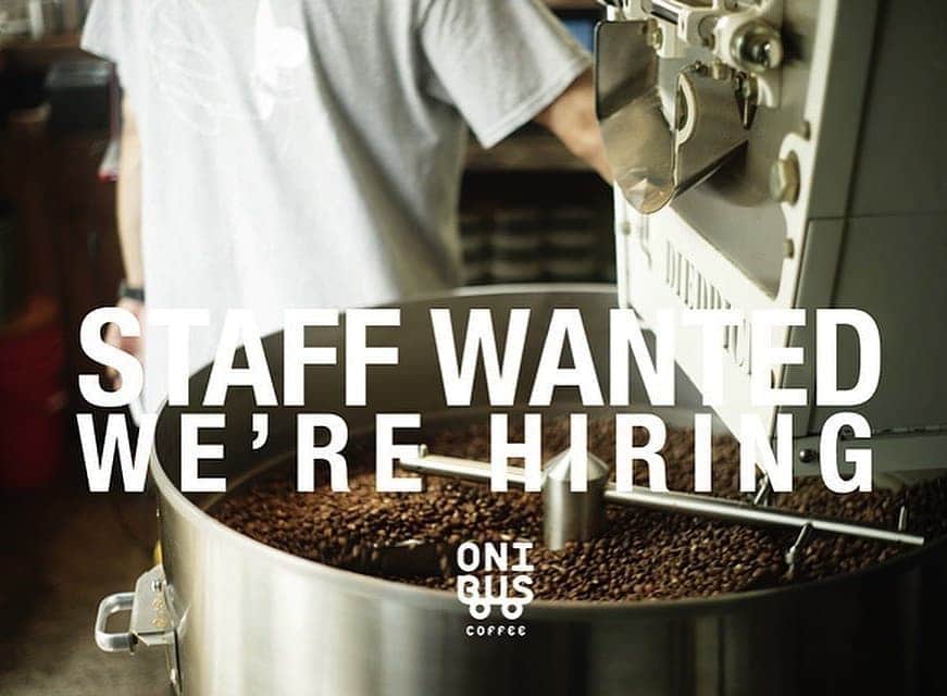 のインスタグラム：「We're hiring!! -  @onibuscoffee と @aboutlifecoffeebrewers では、一緒に働いてくれるスタッフを募集しております💪  コーヒーに情熱を持っている方、オニバスコーヒーが好きな方ぜひお待ちしております。  ①バリスタと焼き菓子作り　（ONIBUS & myown） ②パッキング業務 ③バリスタ、サービス  仕事内容 : ドリンク作成、店舗運営、接客、バリスタ 勤務場所 :全店、要相談 雇用形態 : アルバイト 交通費 : 支給　（上限あり） 勤務日数 :週2-5日 【採用までの流れ】 ※ 書類選考の上面接、トライアルを行わせて頂きます。 ※ 履歴書、職務経歴書、PR文などをメールにてお送り下さい。（フォーマットは問いません）  採用担当  坂尾 （さかお） job-offer@onibuscoffee.com ※ 募集書類は返却致しません、ご了承ください。 ※ 書類選考の上、面接にお進み頂く方のみご連絡させて頂きます。  メールアドレス job-offer@onibuscoffee.com 採用担当 坂尾 篤史  #onibuscoffee #aboutlifecoffeebrewers #ratiocoffeeandcycle #tokyocoffee #barista #staffwanted  @onibuscoffee @myown_handmadecakes @aboutlifecoffeebrewers @ratio_c -」