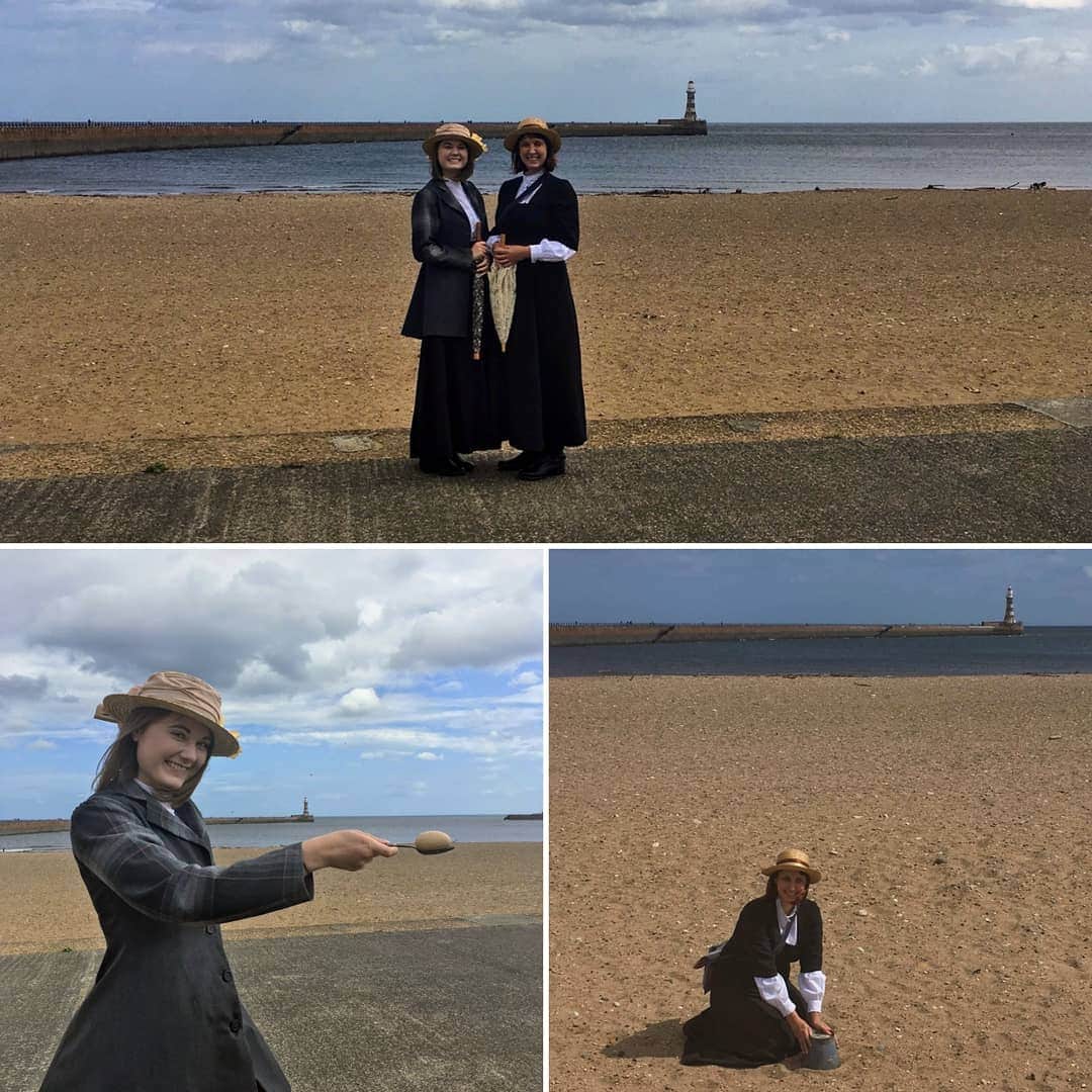 のインスタグラム：「Sunday at the Seaside... that's where our Community team are today! Join them at #Roker in #Sunderland, celebrating the restoration of the pier and lighthouse. Try on hats, have a go at traditional games and get up close to fascinating objects from our collections #seeitdoit #seeitdoitsunderland #rokerbeach #rokerlighthouse」