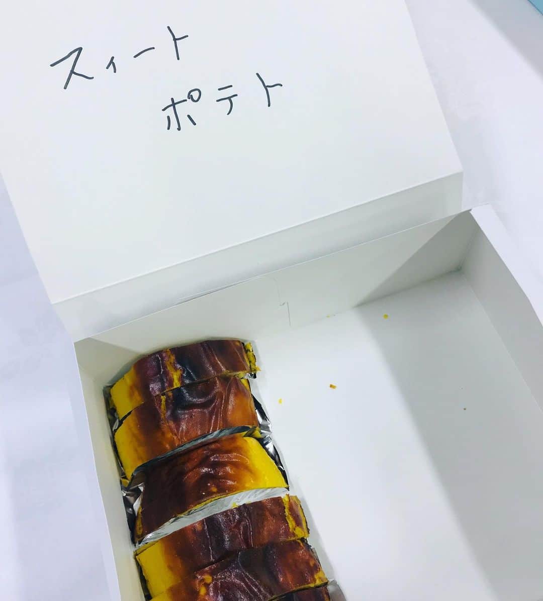 林渚さんのインスタグラム写真 - (林渚Instagram)「帯広公演ありがとうございました😊✨ 台風心配でしたが、無事に行けて良かったです😭💕 楽公演には、インストラクターとしても、ショースケーターとしても大先輩のゆえさん(@yue718 )がいらしてました💖(ゆえさんは帯広FSCでコーチをされています。長くショーでご活躍されていた憧れの方です⛸)お会いできて、本当に嬉しかったです😍✨ 駅前の長崎屋が楽しかったので(主婦目線😂)、昨日長居してしまいました😊お家の近くにもほしい！笑 お土産のじゃがバターを食べるのが今から楽しみです！北海道は、お土産が豊富ですごい！ #浅田真央サンクスツアー #maotour 2019 #帯広 公演 #北海道」8月18日 22時48分 - nagiiinsta