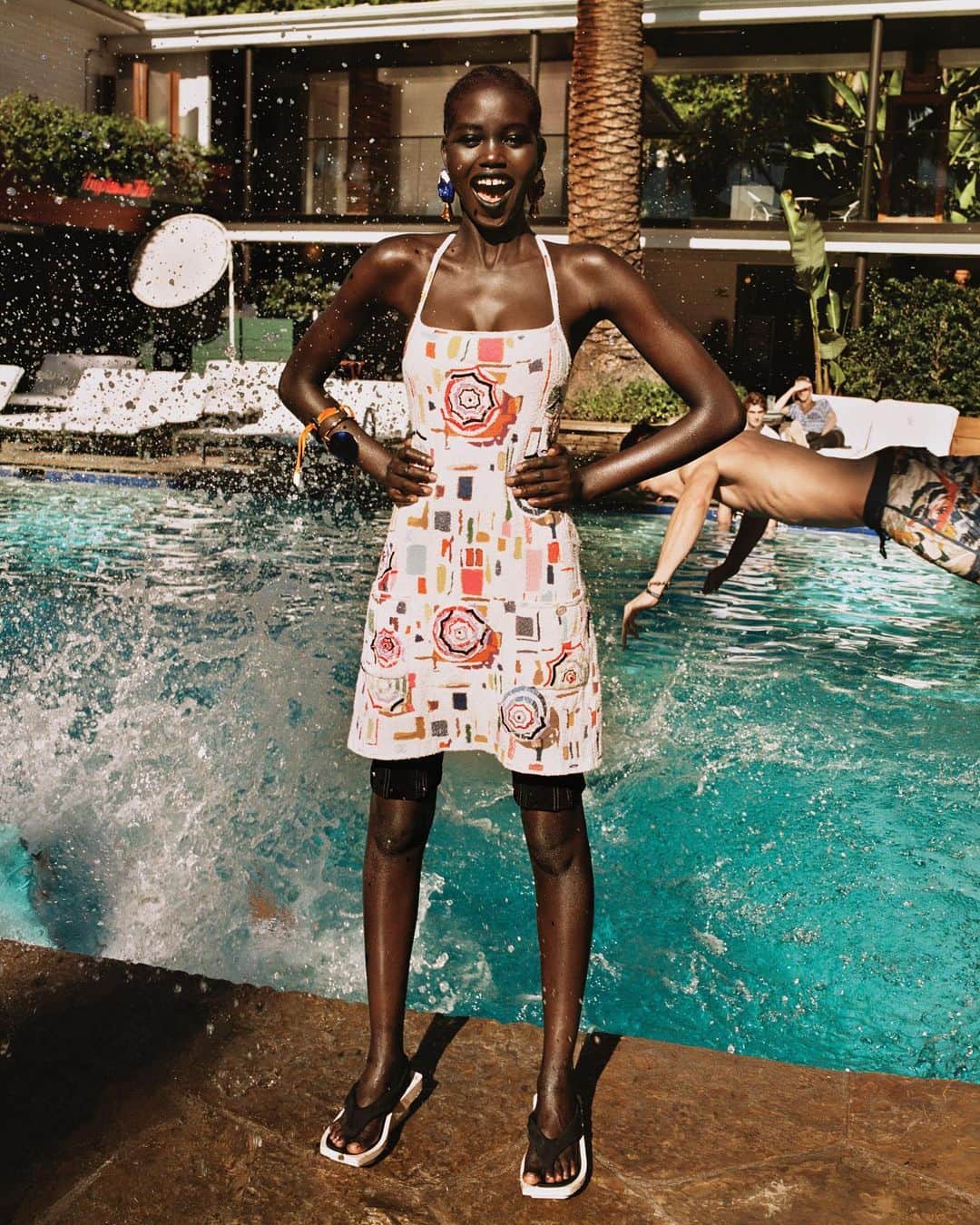 Vogueさんのインスタグラム写真 - (VogueInstagram)「Nothing screams summer like a long, cool dip. And the dreamiest of the country’s vacation spots all have one thing in common—a killer pool. From urban-sleek hotels in Brooklyn and Baltimore to luxe desert resorts in Arizona and Palm Springs, tap the link in our bio for the most lounge-ready (and Instagram-worthy) pools. Photographed by @angelopennetta, styled by @alex_jordan_harrington, Vogue, March 2019」8月18日 23時02分 - voguemagazine