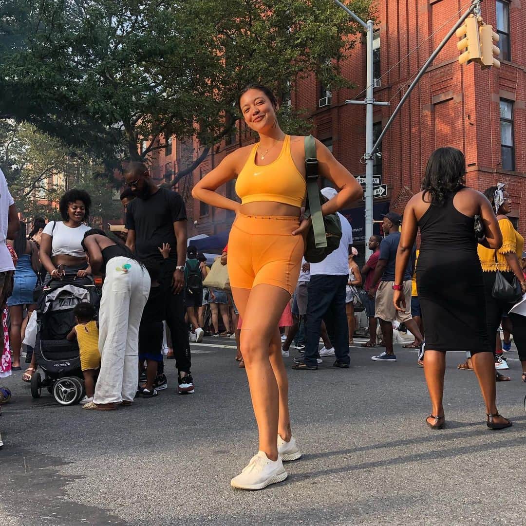 のインスタグラム：「NO MOMENT LIKE A NY SUMMER MOMENT 🌻」