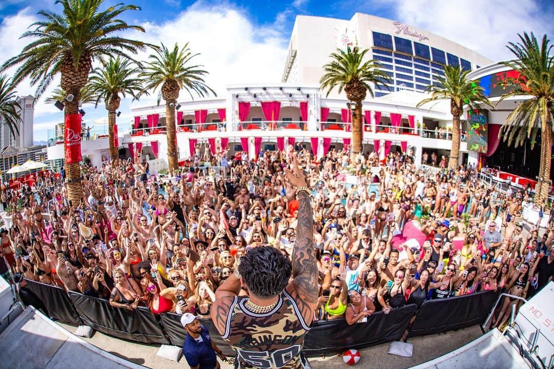 Pauly Dさんのインスタグラム写真 - (Pauly DInstagram)「Hi @draisbeachclub 🙌🏽🔥📸 @thomastranphoto #vegas #lasvegas #DJPaulyD #PaulyD #DJPaulyD’sPlayGround」8月19日 9時21分 - djpaulyd