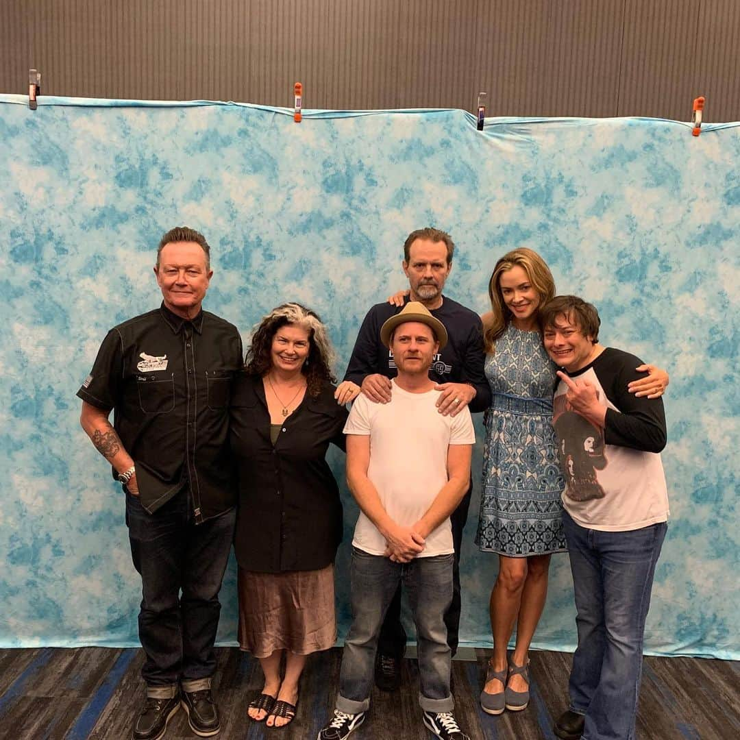 ロバート・パトリックさんのインスタグラム写真 - (ロバート・パトリックInstagram)「Had a great reunion with these guys today! Thank you @svcomiccon and all the fans who came to say hi! @schwarzenegger Jeannette Goldstein, Danny Cooksey, Michael Biehn, Kristianna Loken, and Edward Furlong! #terminator2 #film #」8月19日 10時00分 - ripfighter