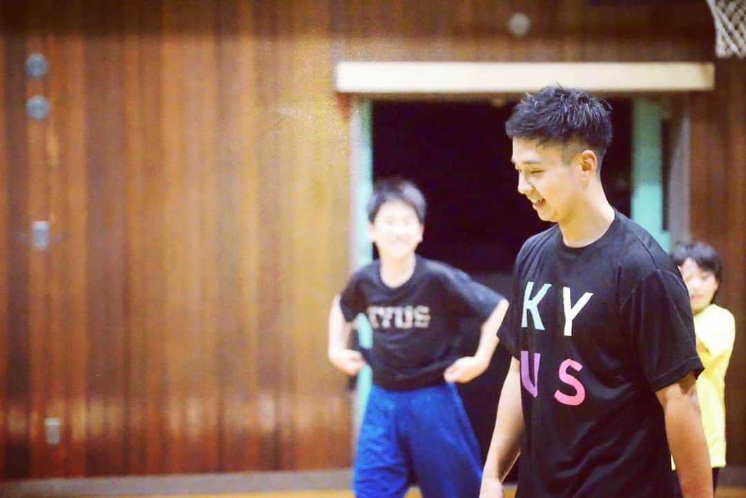 栗原祐太のインスタグラム：「今週は怒涛の一週間！！ 感謝感謝であります！ ぶっ倒れないように己との勝負であります！！ あー、楽しい！！！！ みんなのおかげなんだなー  ありがとうございます！」