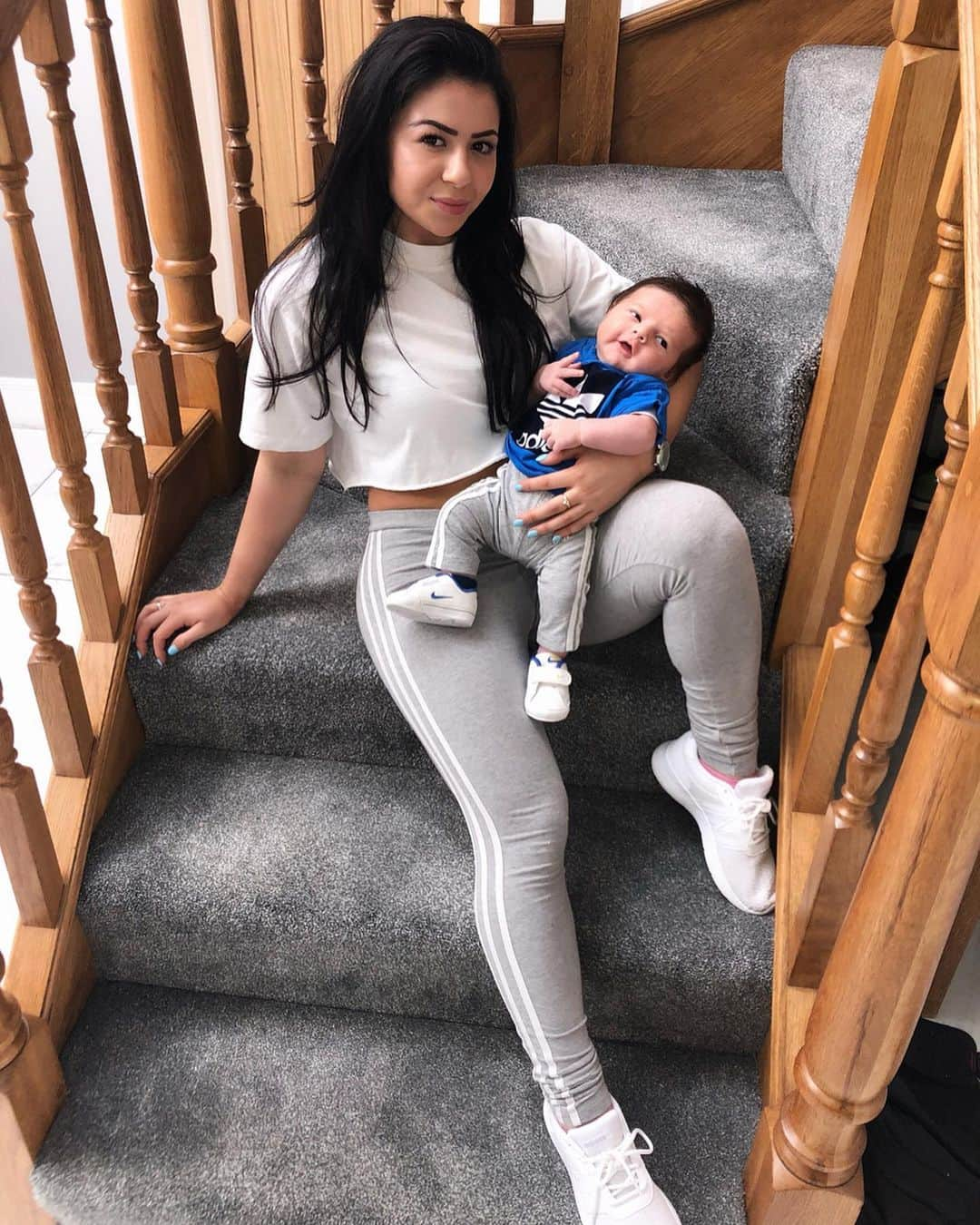 クラウディア・フラガパニさんのインスタグラム写真 - (クラウディア・フラガパニInstagram)「Matching @adidas leggings with my handsome lil man✌🏼💙 #twins #nephew」8月19日 1時53分 - claudiafrag