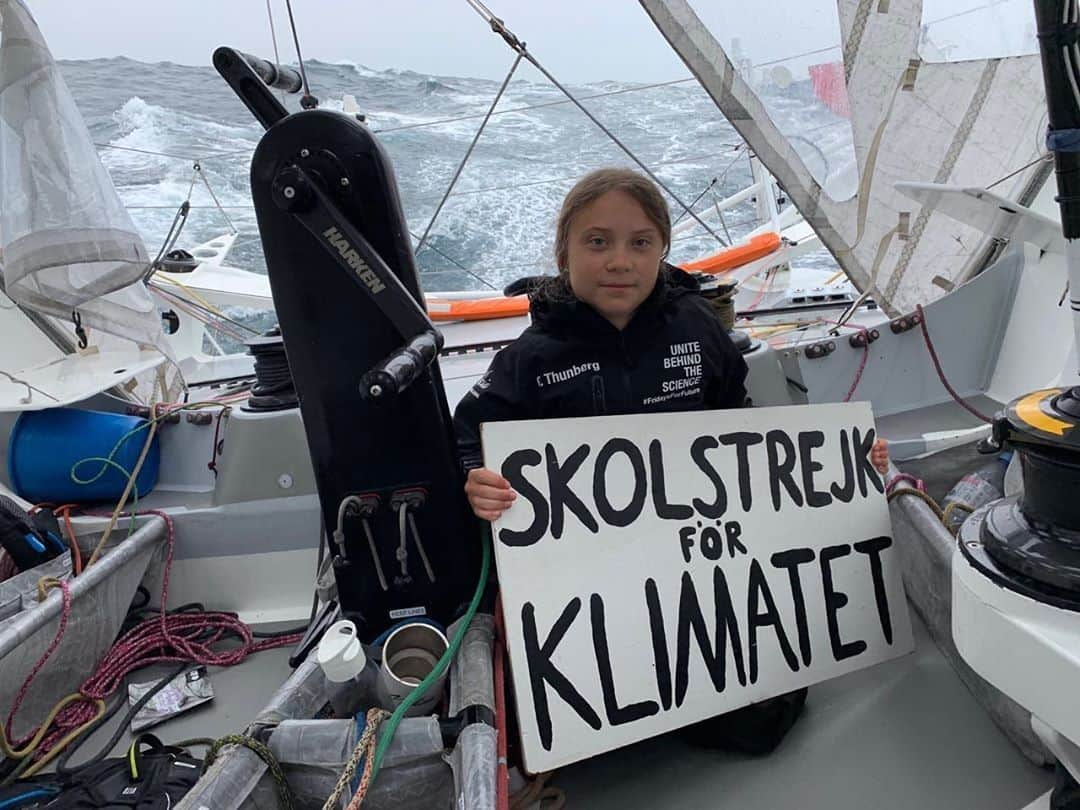 Dazed Magazineさんのインスタグラム写真 - (Dazed MagazineInstagram)「A reminder that @gretathunberg is a force of nature, and right-wing attacks won’t stop her. 🌊⁠ ⁠ Currently on a zero-carbon journey across the Atlantic, the climate activist has been the subject of derogatory ‘jokes’ from a number of high profile conservative figures who still deny the effects of #climatechange. To which we say: grow up. ⁠ ⁠ Read more in the link in bio 🔗⁠ ⁠ 📷🔄 #regram @gretathunberg」8月19日 2時00分 - dazed