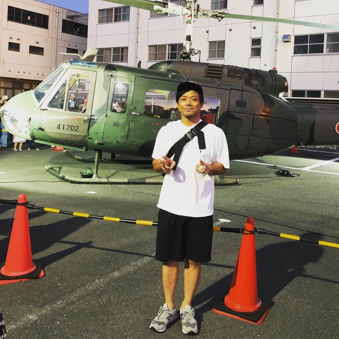 高本剛志さんのインスタグラム写真 - (高本剛志Instagram)「夏満喫感出してますが夏は嫌いです。 暑いし焼けるし。 #フェス #海上自衛隊 #陸上自衛隊」8月19日 1時56分 - takamoto76