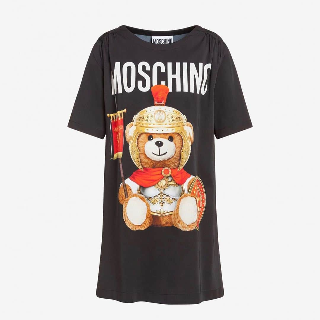 Moschinoさんのインスタグラム写真 - (MoschinoInstagram)「Moschino Roman Teddy on Moschino.com and Moschino Shops #moschino @itsjeremyscott #readytobear」8月19日 2時20分 - moschino