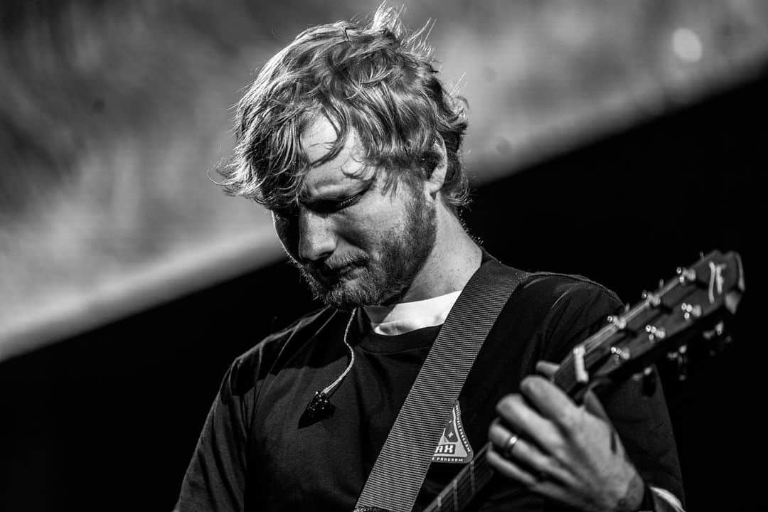 エド・シーランさんのインスタグラム写真 - (エド・シーランInstagram)「Leeds night #2 ! 📸 @zakarywalters #dividetour」8月19日 3時44分 - teddysphotos