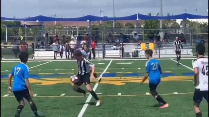 Mia Diazのインスタグラム：「My bro @tylerddiaz50 Soccer highlights Part 2 #tylerdiaz #juve #juventus @juventusacademymiami #soccer @ste75miami」