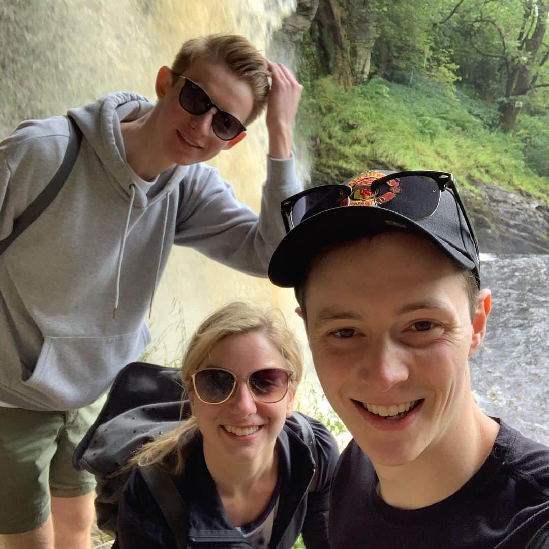 ジョーダン・モエラーさんのインスタグラム写真 - (ジョーダン・モエラーInstagram)「Another day off well spent! Went hiking through Ingleton Falls with these two lovely people 😊 @shelb_sylvester @jameshorrocks98  #ingletonfalls #england #nature #dayoff #wedidmoreexercise #worthit」8月19日 4時09分 - jomosk8