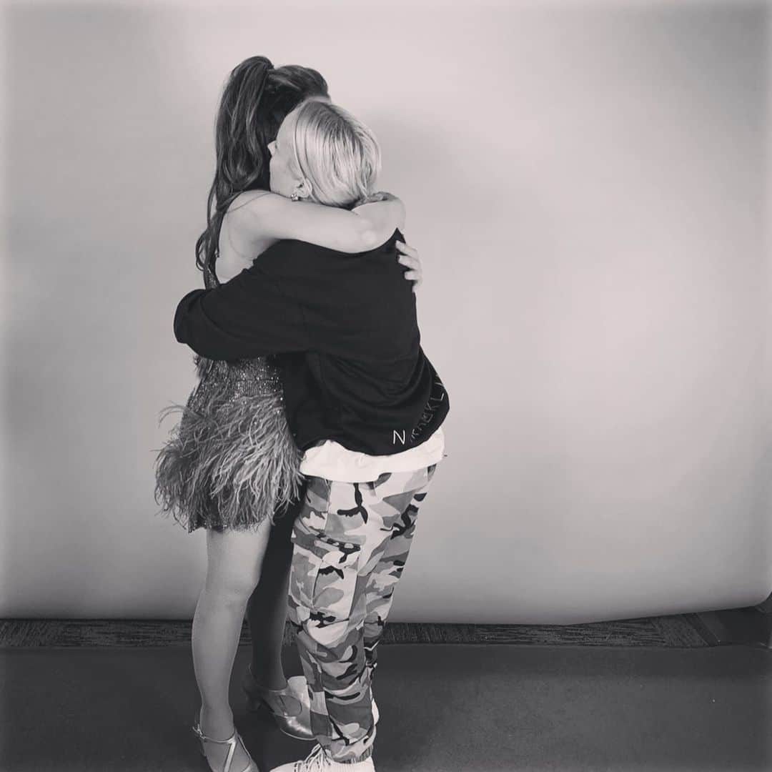Nika Kljunさんのインスタグラム写真 - (Nika KljunInstagram)「Las Vegas, see you again in October! 🥂The first leg of  @paulaabdul ’s Las Vegas Residency #foreveryourgirl is officially done! 🤩 We have been working so hard to give you guys the best show possible. It’s been an honor to work with an icon who has such a high level of dedication to true performance QUALITY🙏🏻❤️ .  I have been choreographing for and working with Paula for a little while now, but in these moments, I still feel like someone needs to “pinch me”. . Long hours...days...weeks of creating and challenging our team to push the boundaries has not been an easy task...but “what is easy is seldom excellent” -(Samuel Johnson). . Everyone go congratulate Paula and a whole bunch of hard working team for an amazing and successful first leg! @nappytabs @thetheresamarie @itsbrittcherry @cameronlee88_ @tessandrachavez @reneeritch and the list goes on and on... 😇 Last but not least - a big applause 👏🏼 for our incredible dancers @tashymarconi (dance captain) @itsjovannisoto @christsatt @tloritz91 @dre_gary @janravnik @kellina___ @ashley_gonzo @nikkyparamo @peytonmatthias 👏🏼🌟 The show wouldn’t be the same without your absolute professionalism and excellence! I love you all to pieces! ❤️🤗 (we must take a group photo in October!!) . Get your tickets for October, November, December or January now because shows are selling out quickly! . #paulaabdul #foreveryourgirl #lasvegasshows #proudgirl #hardworkpaysoffs #notimeoff #iconliving #flamingohotel #iconicplaces #nikakljun #nikakljunchoreography #leadchoreographer #msafam #forevergrateful #lovethisfamily #hardworkers」8月19日 4時40分 - nikakljun