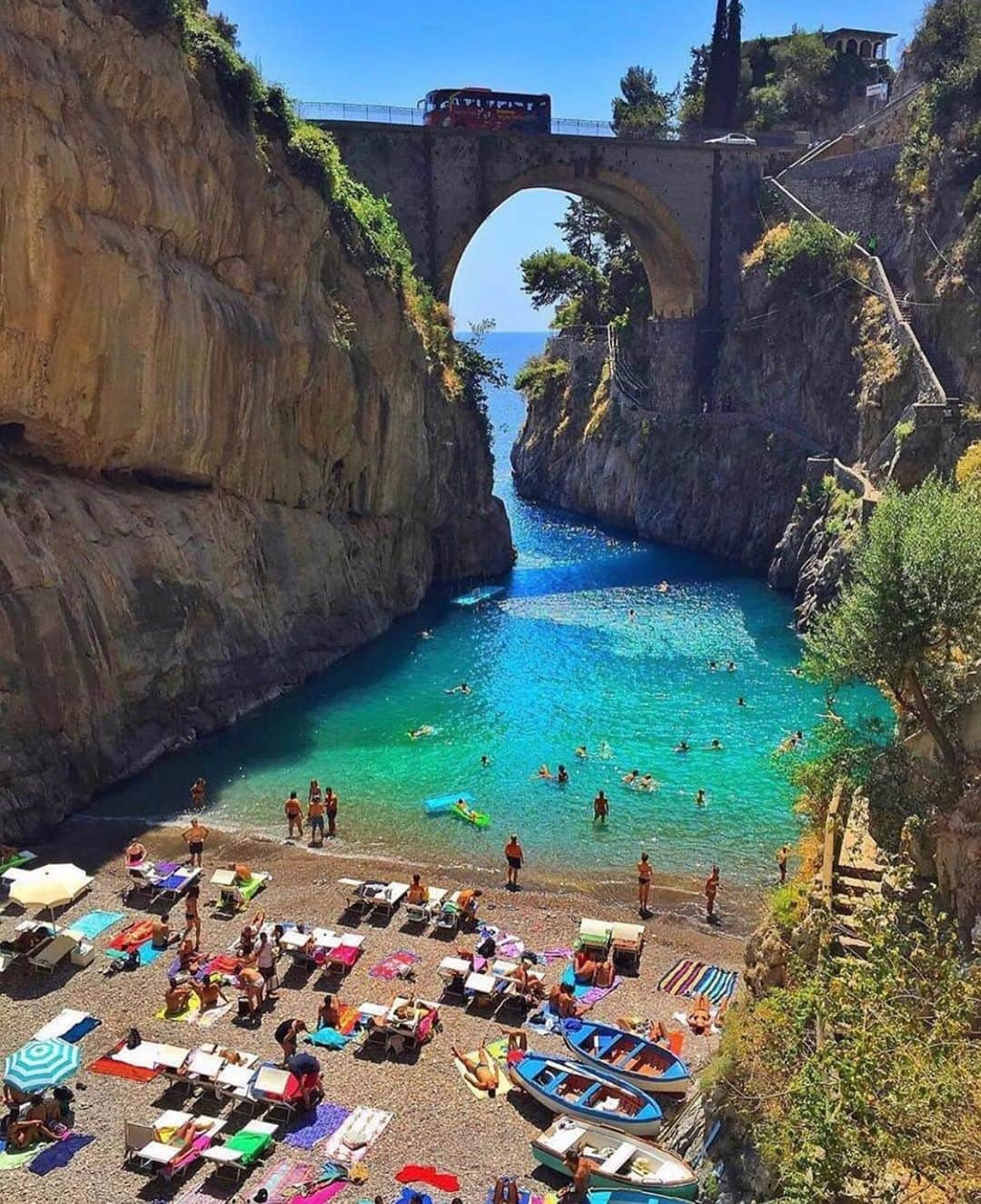 Earth Picsさんのインスタグラム写真 - (Earth PicsInstagram)「Fiordo Di Furore, Amalfi Coast, Italy by @dandysvk 🇮🇹 . . . . . . . . #travel #travellife #ilovetravel #lovetheworld #travelphoto #livetotravel #travelvibes #passportlife #explorenewplaces #travelblog #traveladdict #traveldiary」8月19日 4時55分 - earthpix