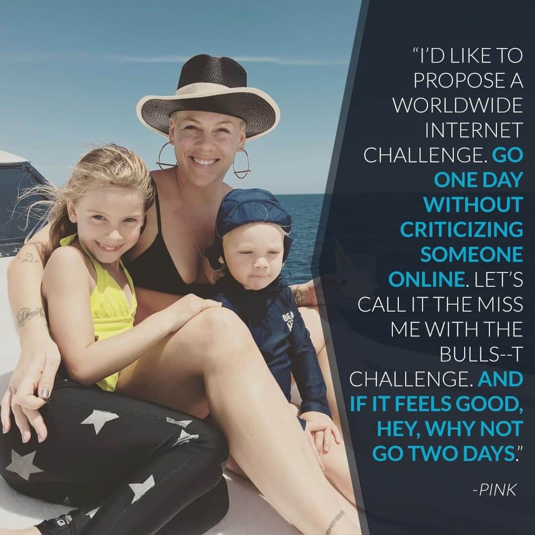 E! Onlineさんのインスタグラム写真 - (E! OnlineInstagram)「Pink just gave us all a reason to be nice. ❤️ (📷: @pink)」8月19日 5時51分 - enews