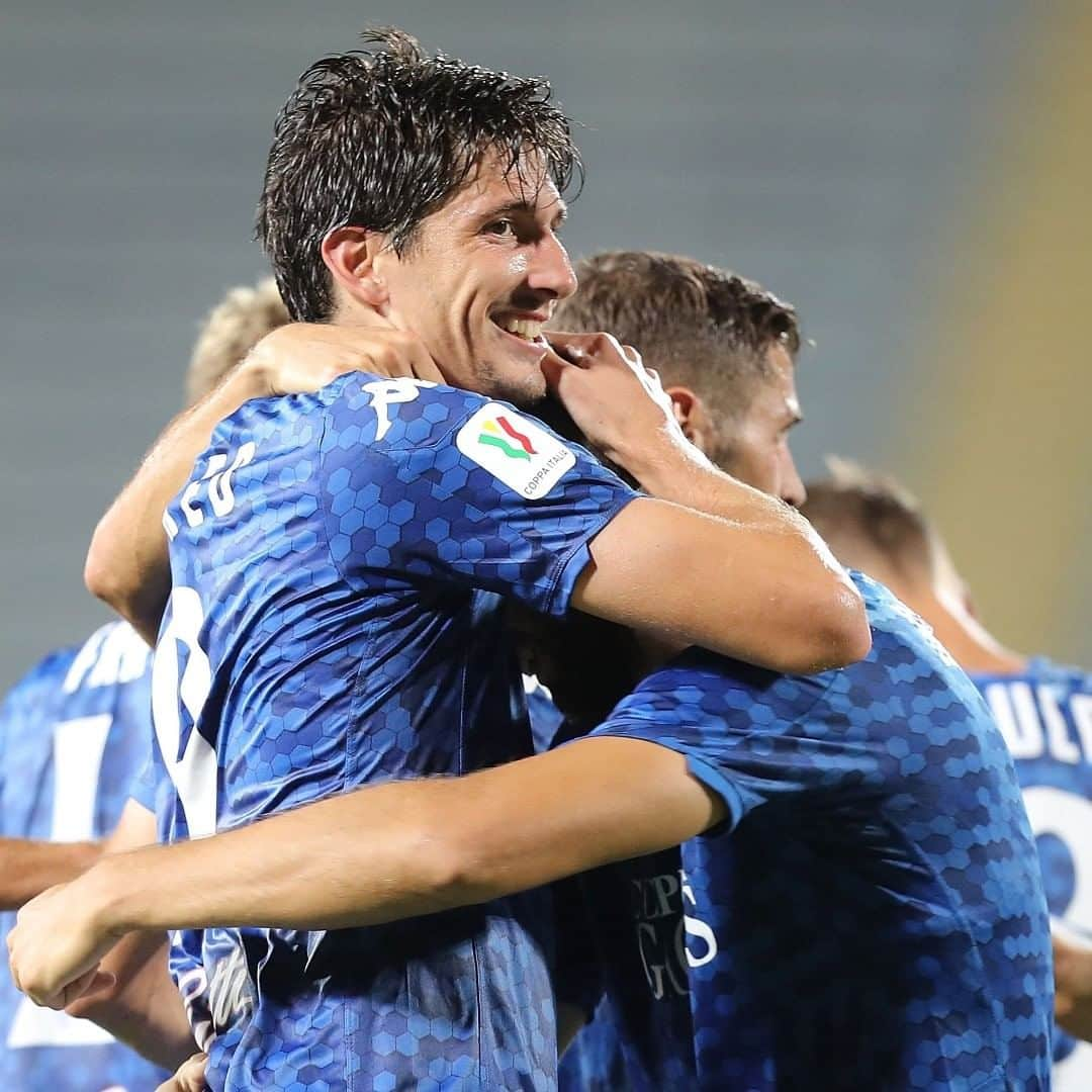 エンポリFCさんのインスタグラム写真 - (エンポリFCInstagram)「FINISCE AL CASTELLANI! L'Empoli batte 2-1 il Pescara: ospiti avanti con Tumminello, pari di Dezi, poi nel primo tempo supplementare il gol decisivo di Moreo. Empoli che si qualifica al prossimo turno di Coppa Italia #EmpoliPescara」8月19日 6時03分 - empoli_fc_official