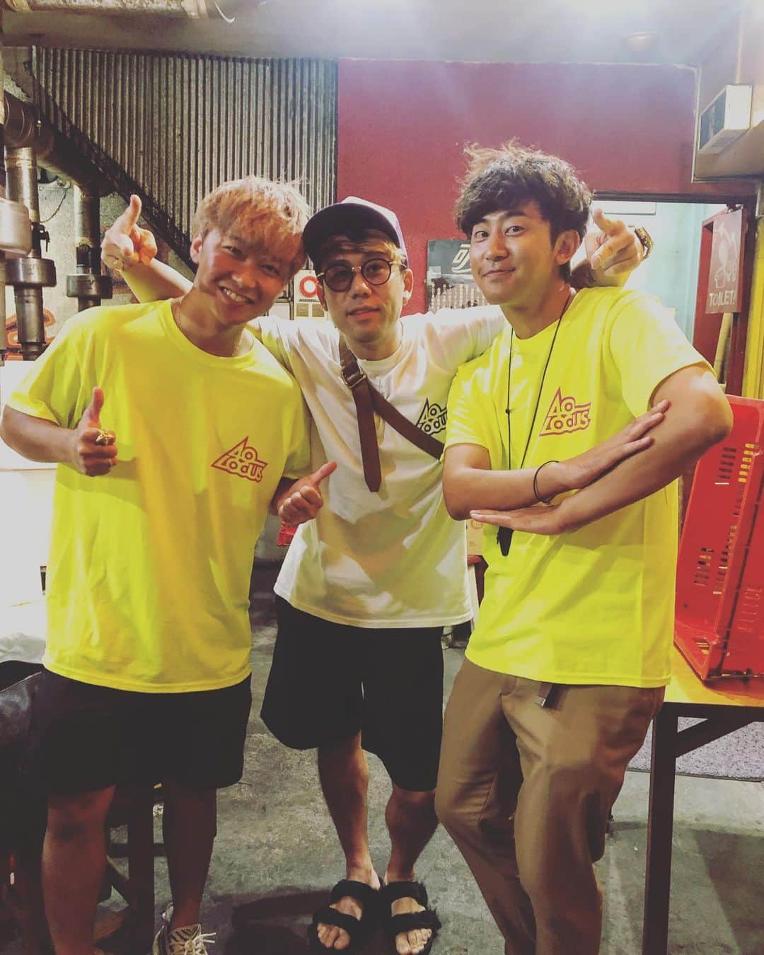 のインスタグラム：「川畑さん、雄大くんとご近所呑み🍻!!! @kawabata1979  @da_ice_udai . . 引っ越し先がまさかの💥 これからもよろしくお願いします！ .  @locus40_archive」