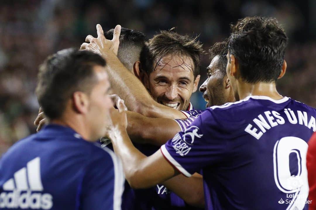 ロナウドのインスタグラム：「3 puntos y #AúpaPucela #RealBetisRealValladolid」