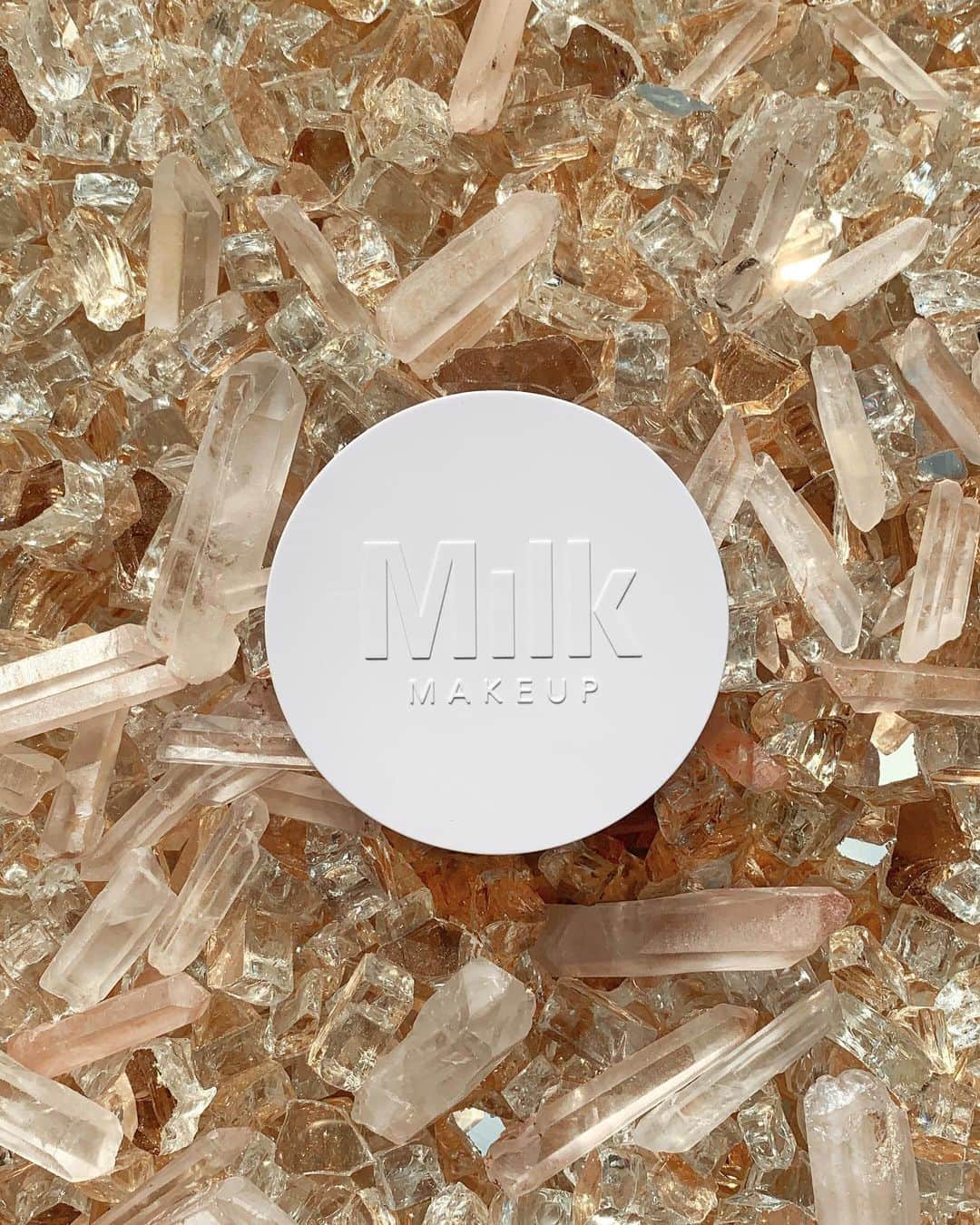 Milk Makeupさんのインスタグラム写真 - (Milk MakeupInstagram)「Who can name this new @milkmakeup product ?👇🏽HINT: it's made with crushed gemstones ✨ - Triple tap for the answer 🙃 - Launching on @cultbeauty on 8/22」8月19日 6時53分 - milkmakeup