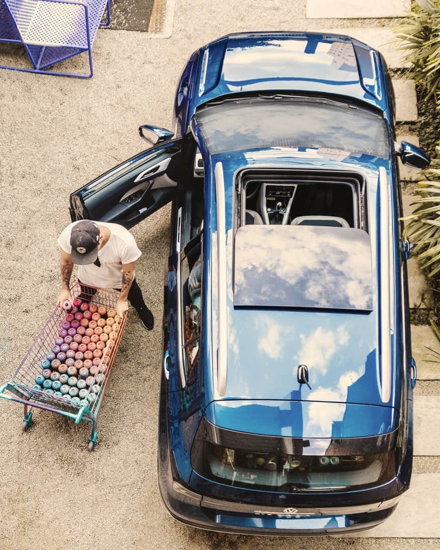 Volkswagen do Brasilさんのインスタグラム写真 - (Volkswagen do BrasilInstagram)「O T-Cross tem teto solar panorâmico para você não perder nenhuma vista. Imagina só deixar de ver essa imagem incrível do @titoferrara. Daqui a pouco postaremos mais, não perca #meuvw By Instagrammers.」8月19日 7時00分 - vwbrasil