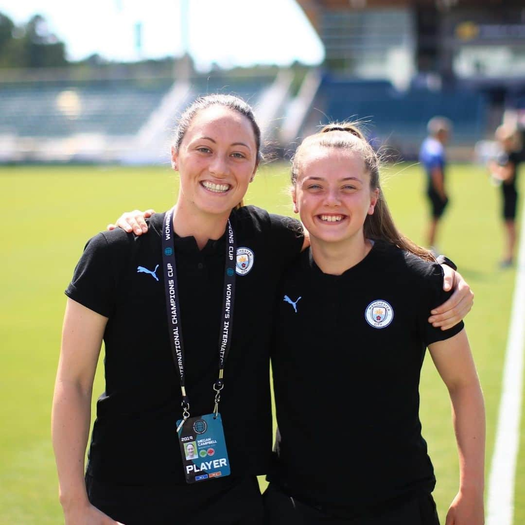 マンチェスター・シティFCさんのインスタグラム写真 - (マンチェスター・シティFCInstagram)「😁😁😁 . #mancity」8月19日 7時12分 - mancity